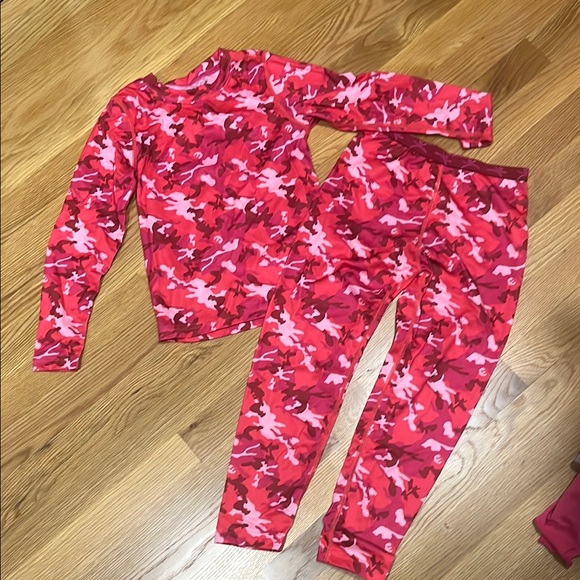 Red Camouflage Long Sleeve and Leggings Set - Picture 1 of 4